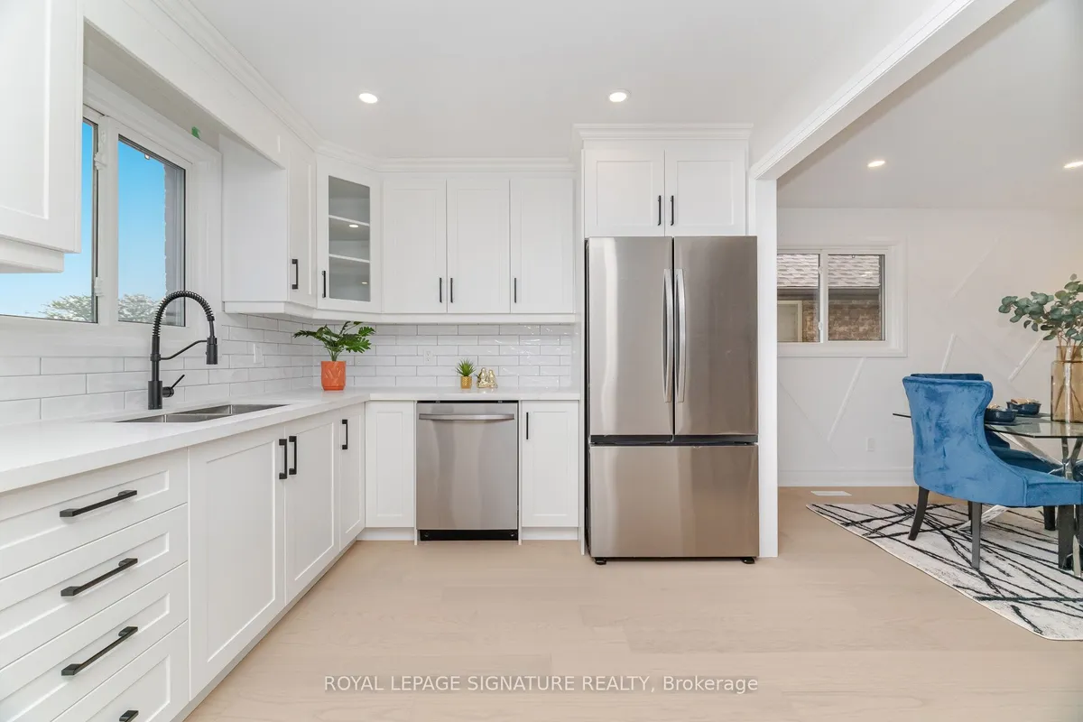 2392 Arnold Crescent, ON L7P 4G3