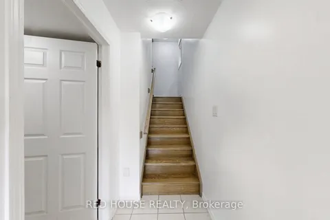 9 Daylight Street, ON L7A 4N5