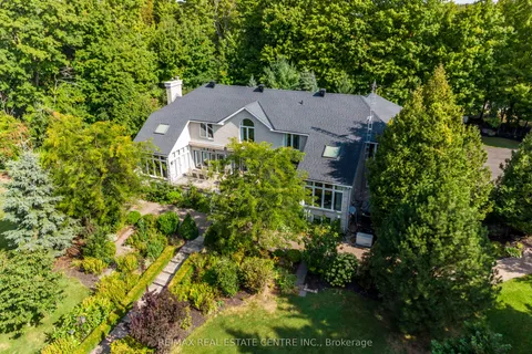 4220 Ennisclare Drive, ON N0B 2K0