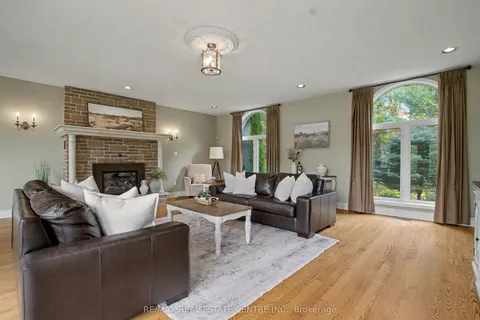 4220 Ennisclare Drive, ON N0B 2K0