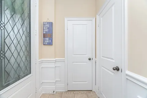 4 Ivor Crescent, ON L7A 4L5