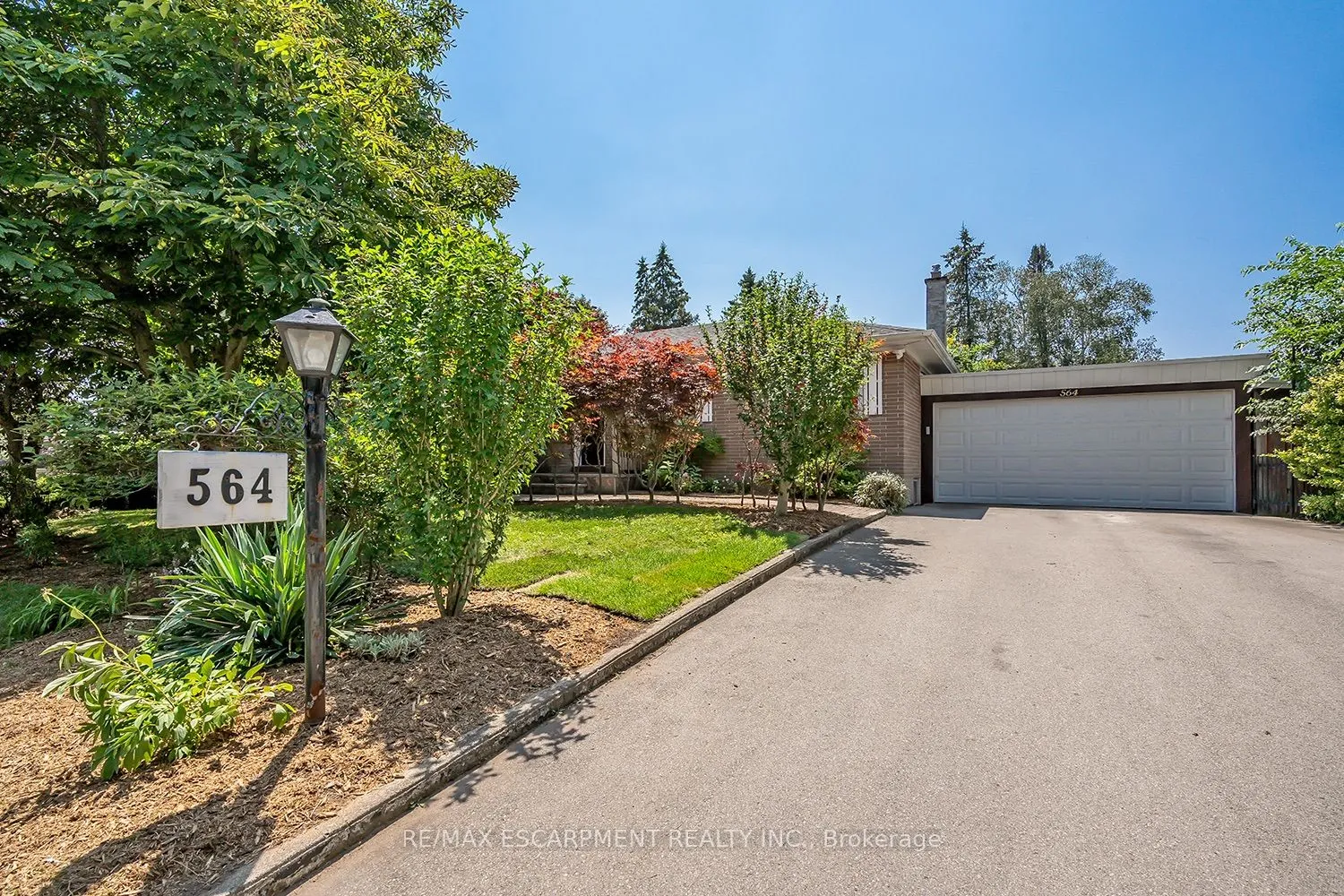 564 Maplehill Drive, ON L7N 2W3