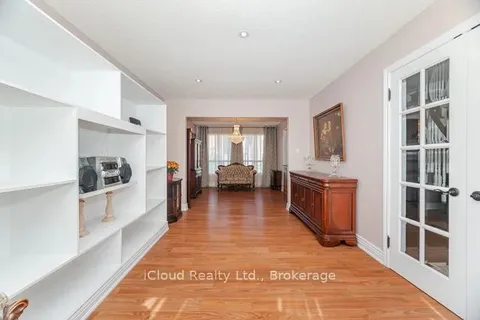 33 Corkett Drive, ON L6X 3G1