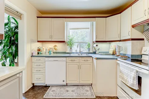 6 Hardisty Drive, ON M9W 2N1