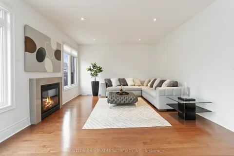 3301 Skipton Lane, ON L6M 0K2