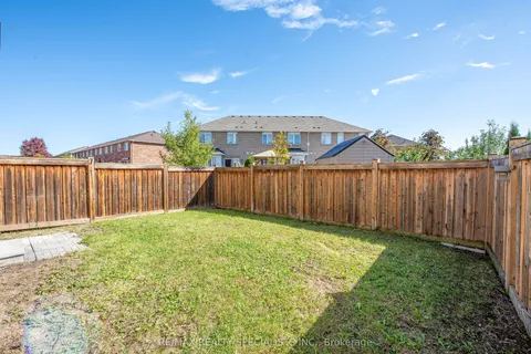 282 Cedric Terrace, ON L9T 8N5