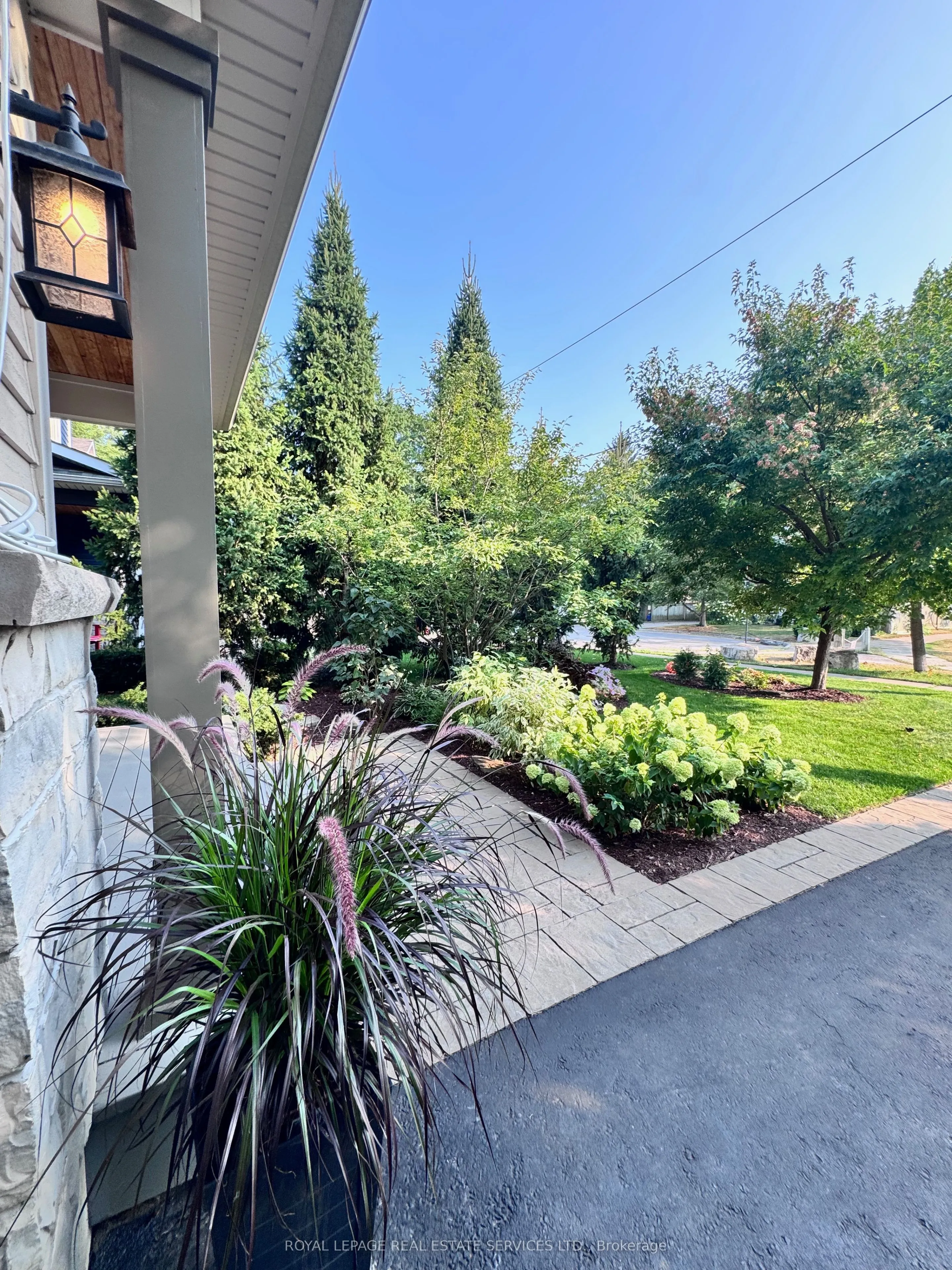 437 Inglehart Street, ON L6J 3J5