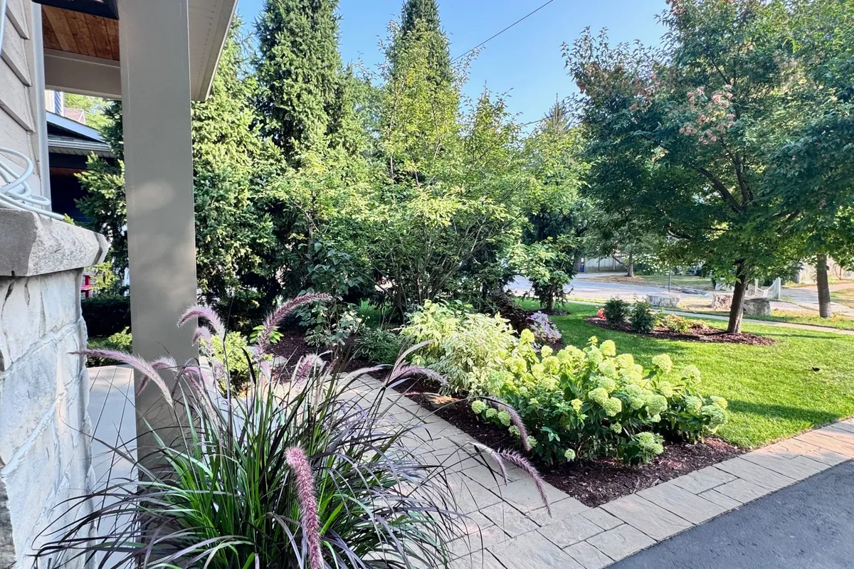 437 Inglehart Street, ON L6J 3J5