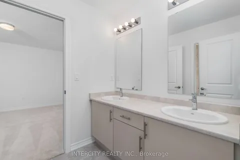 9 Dolomite Drive, ON L6P 4R6