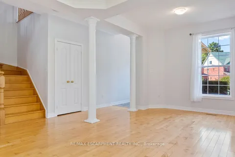 1146 Upper River Court, ON L5W 1C2