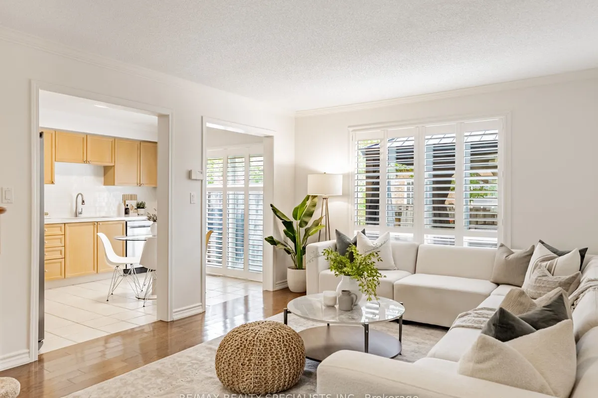 2418 Baintree Crescent, ON L6M 4W9