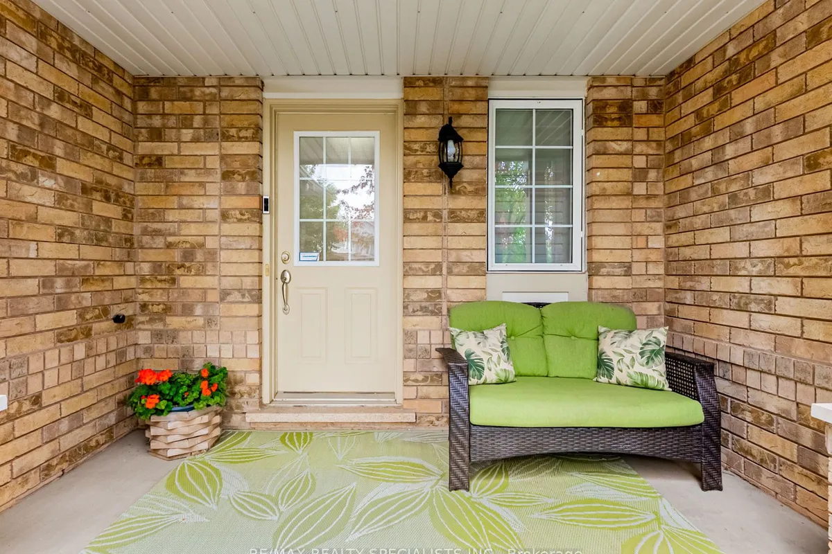 2418 Baintree Crescent, ON L6M 4W9