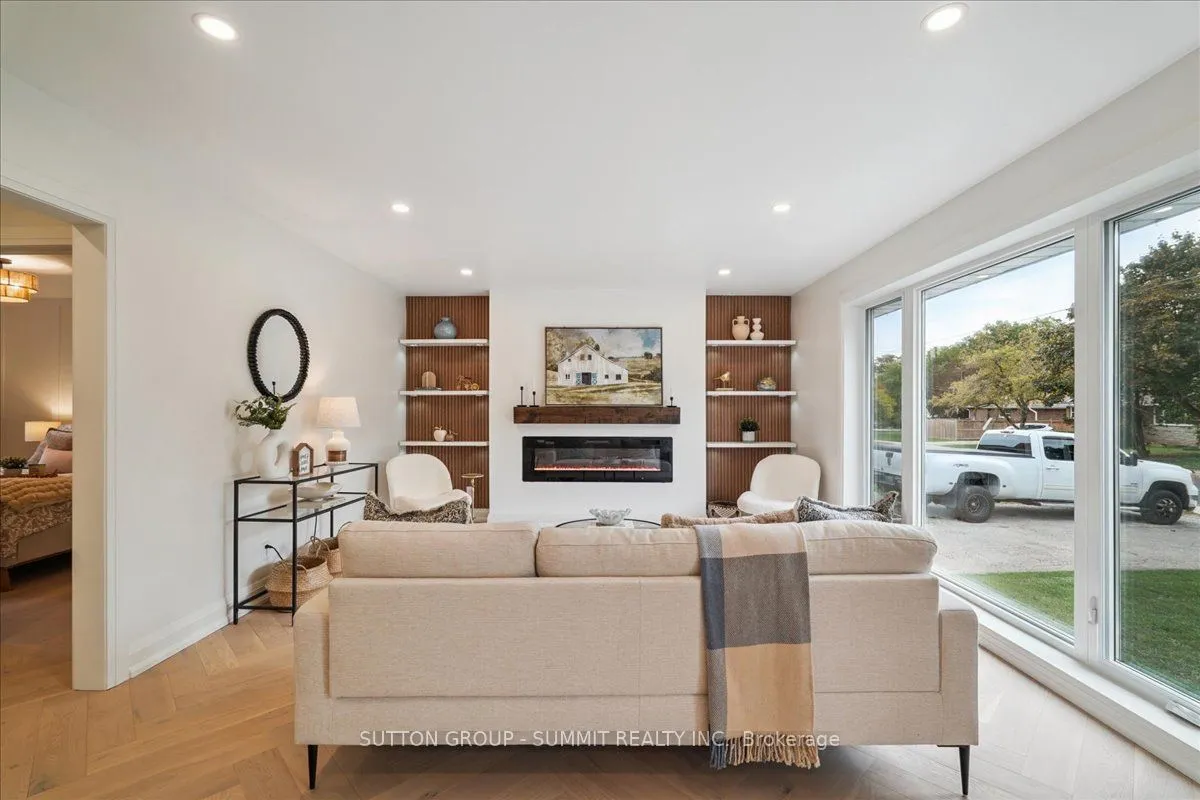 1391 Mountain Grove Avenue, ON L7P 2H1