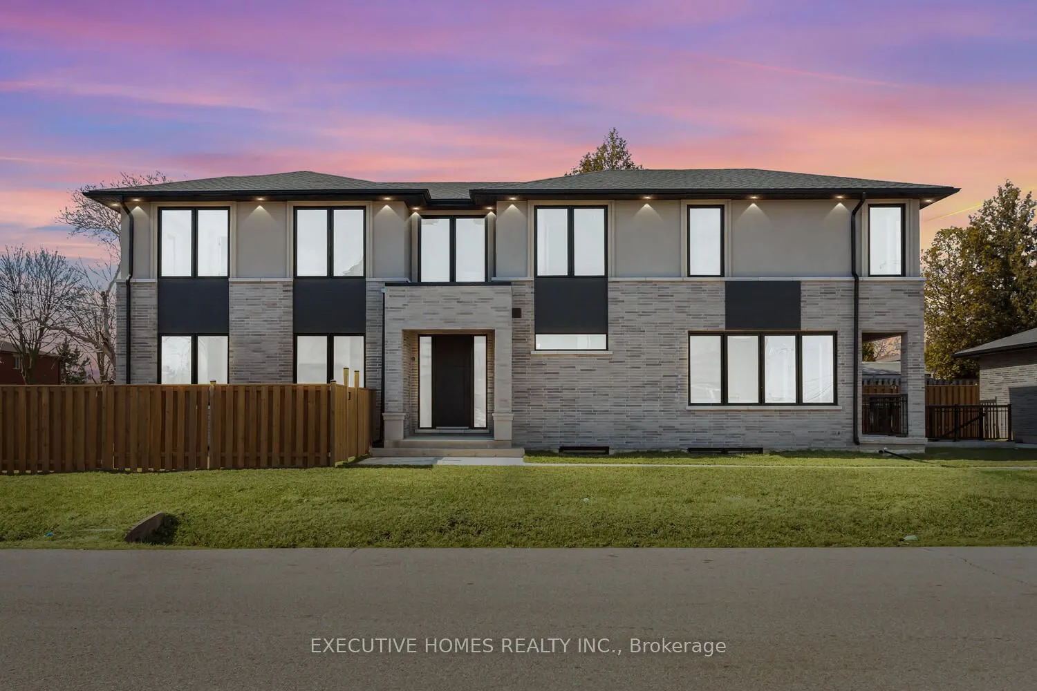 797 First Street, ON L5E 1A3