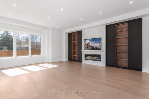 797 First Street, ON L5E 1A3