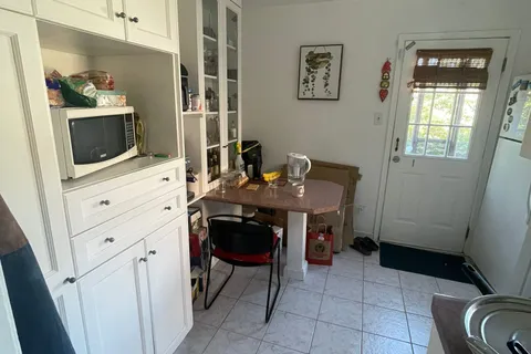 57 Edinborough Court, ON M6N 2E9