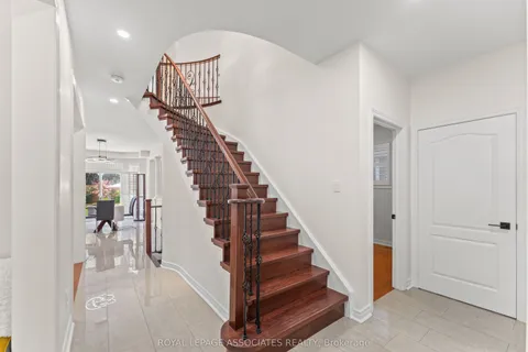 88 Showboat Crescent, ON L6V 4R4