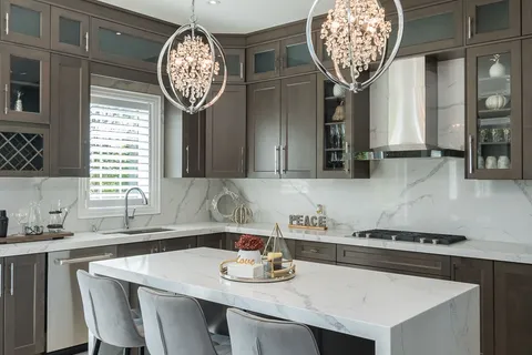 229 Belmore Court, ON L9E 1H5