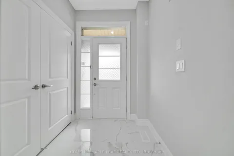 15 Quinton Ridge, ON L6Y 6J4