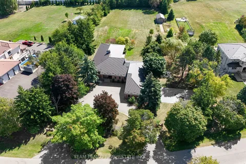 6 Leone Lane, ON L6P 0K9