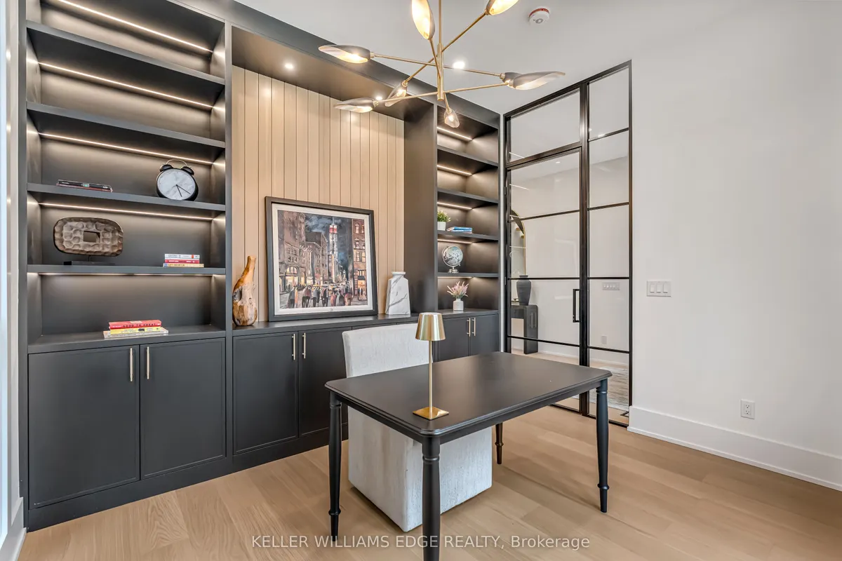 144 Mansfield Drive, ON L6H 1K4