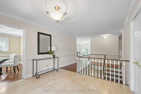 7 Oldham Crescent, ON L6Z 1W2