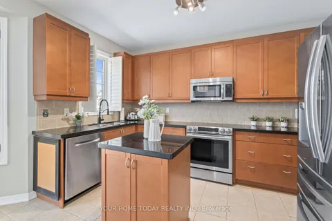 32 Orchid Avenue, ON L7G 6L7