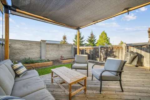 16 Beachville Circle, ON L6X 0V4