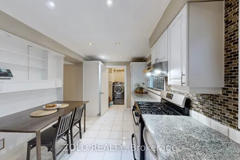 50 Lacewood Crescent, ON L6S 3K4