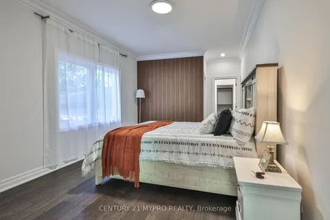 1508 Oakhill Drive, ON L6J 1Y5