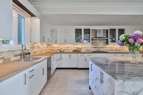 1508 Oakhill Drive, ON L6J 1Y5