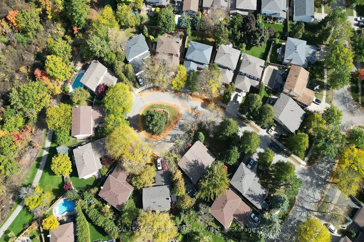 1303 Henley Place, ON L6H 2W1