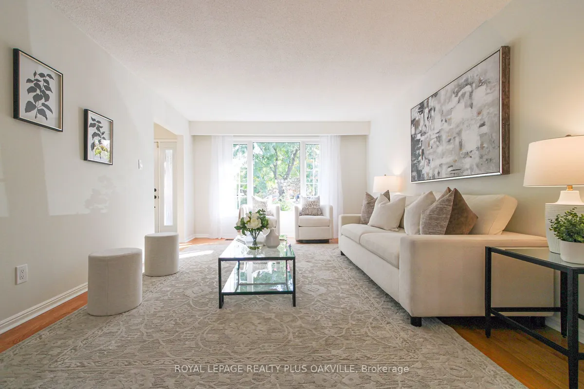 1303 Henley Place, ON L6H 2W1