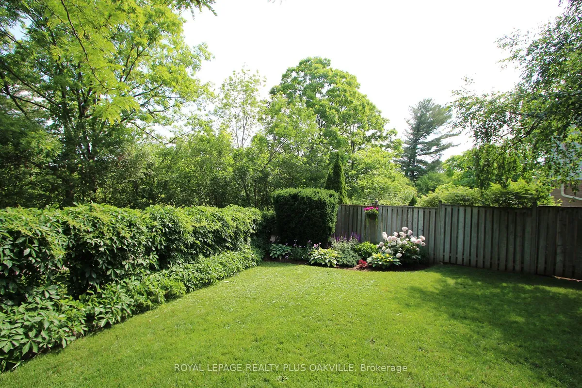 1303 Henley Place, ON L6H 2W1