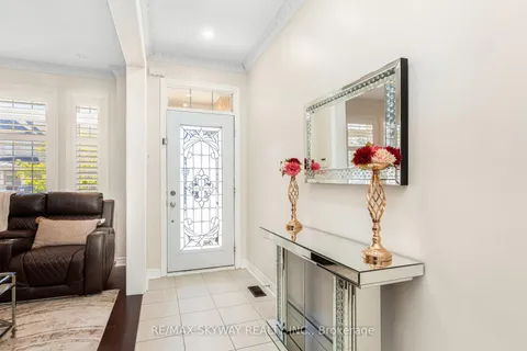 87 Villadowns Trail, ON L6R 3Y8