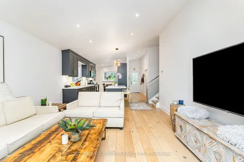 1037 Leilani Drive, ON L4Y 2C8