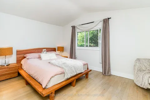 1037 Leilani Drive, ON L4Y 2C8