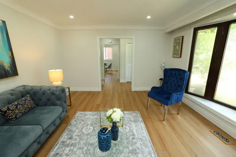 608 Thornwood Avenue, ON L7N 3B8