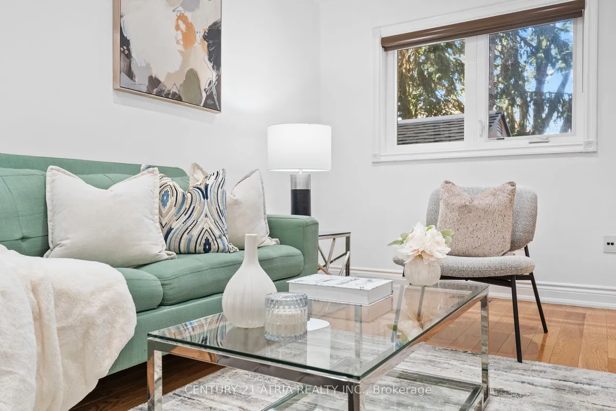 3837 Densbury Drive, ON L5N 6Z3