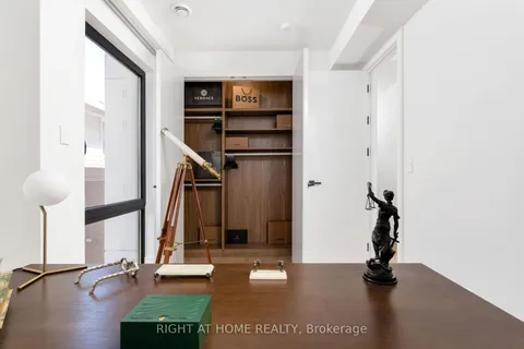 40 Sixth Street, ON M8V 3A2