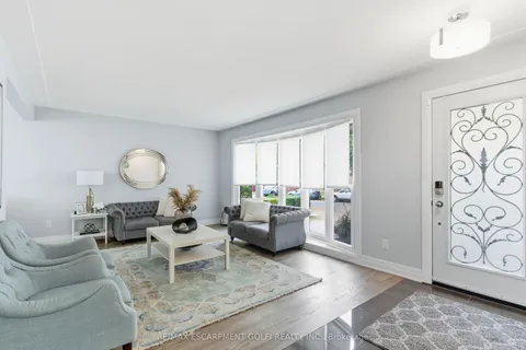 5372 Spruce Avenue, ON L7L 1N7