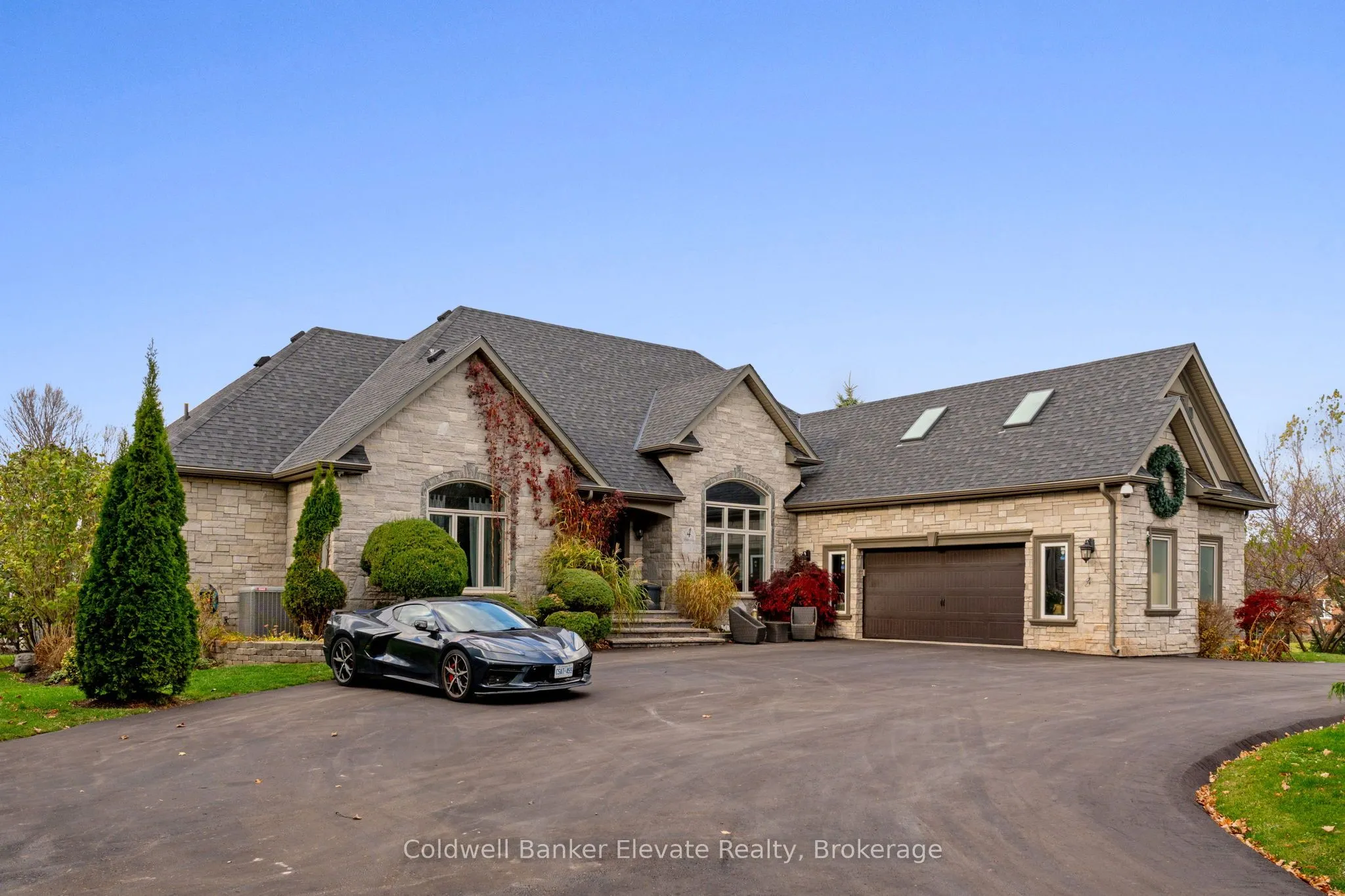 4 Abbitt Crescent, ON L7A 1A6