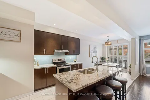 37 Diamond Leaf Lane, ON L7G 0G7