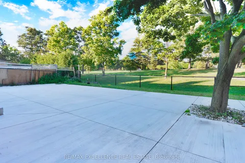 280 Hansen Road, ON L6V 2Y1