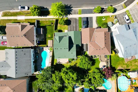 39 Hurst Street, ON L7J 2Z8