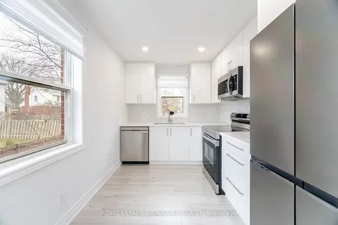 2015 Stanfield Road, ON L4Y 1R2