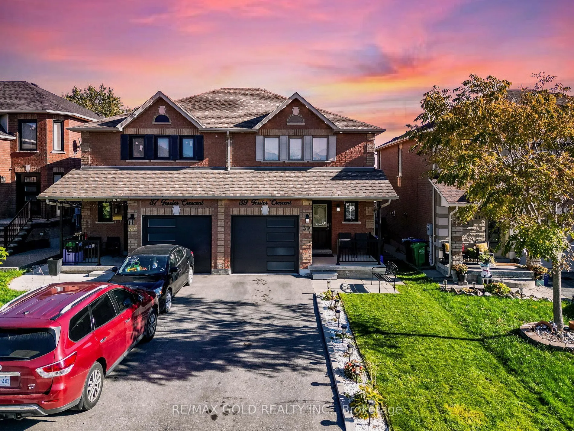 39 Tessler Crescent, ON L6X 4P8