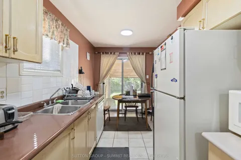 5607 Palmerston Crescent, ON L5M 5Y6