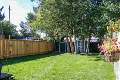 169 Burbank Crescent, ON L9W 3H7