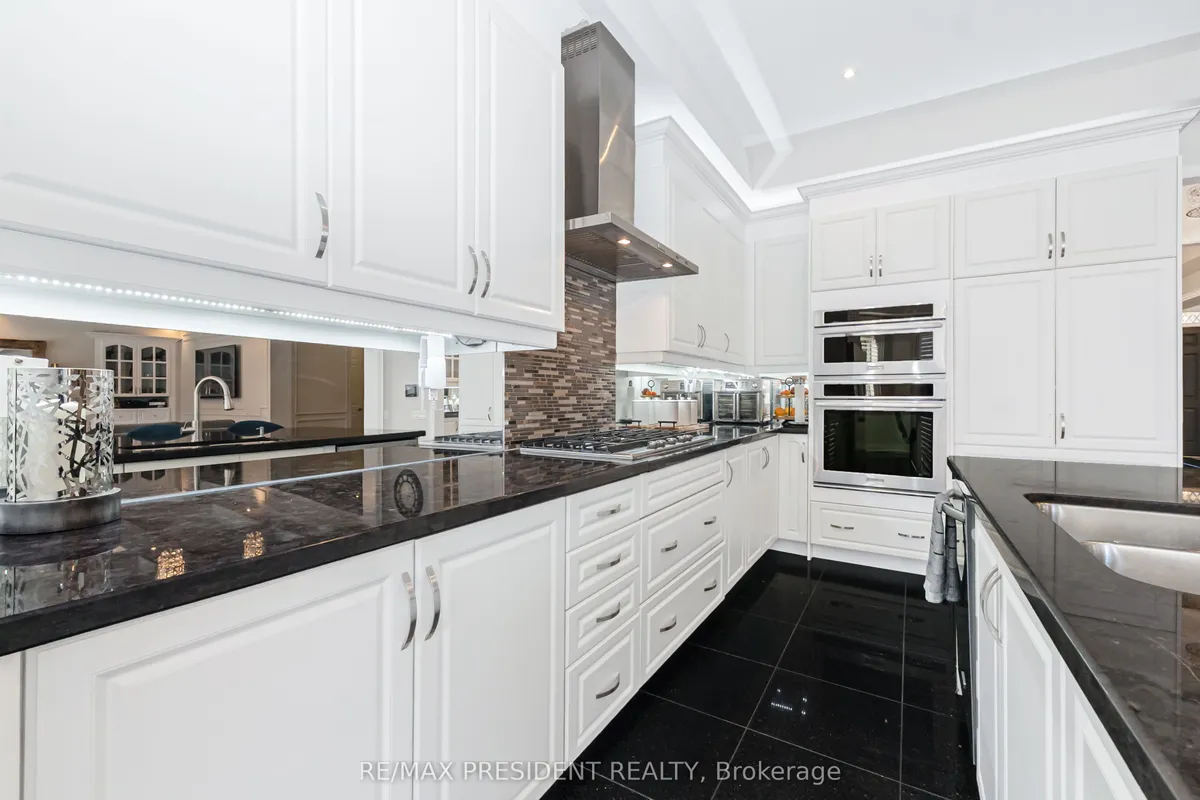 5 Sea Cliff Crescent, ON L6T 0G4